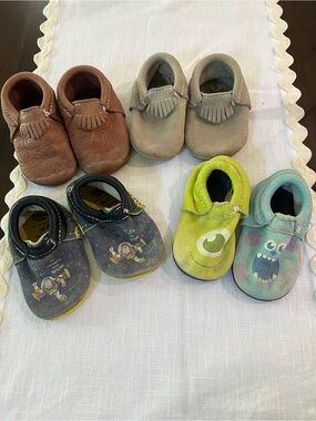 Freshly Picked lot-4 pairs of leather moccasins all size 5
